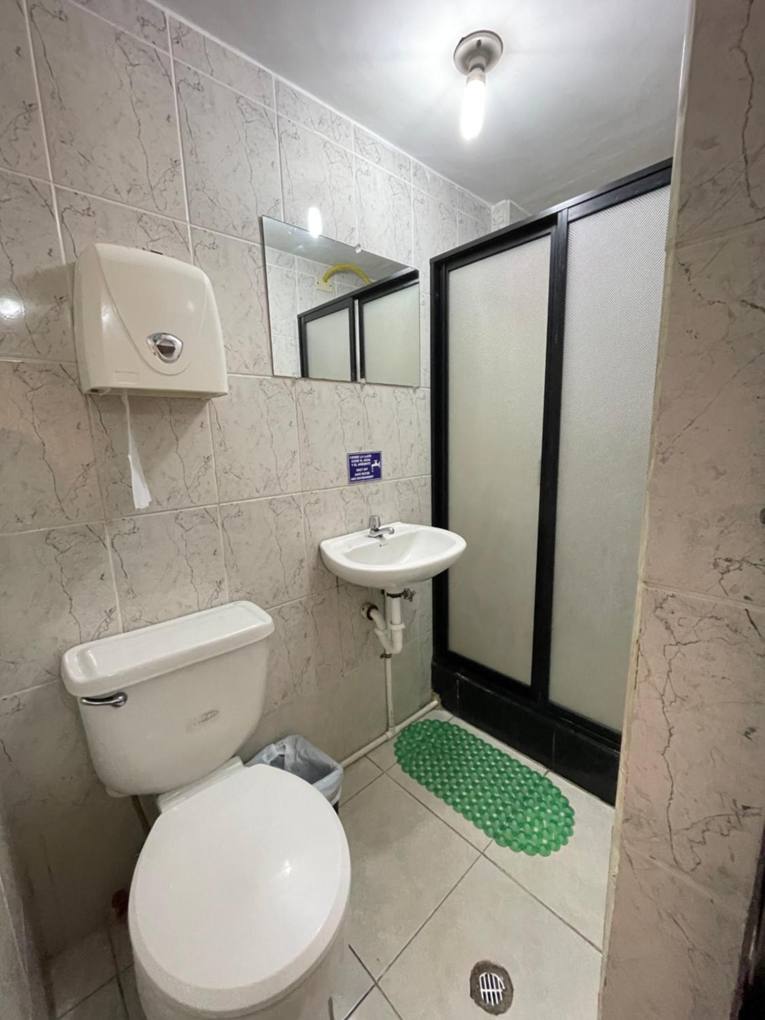 Hostal La Escondida De Quito Del Norte ภายนอก รูปภาพ